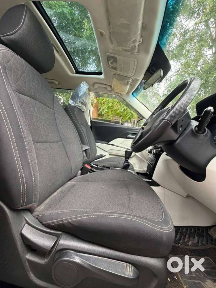 Mahindra Xuv 3xo, 2024