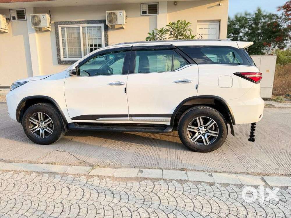 Toyota Fortuner 4x2 Mt 2.8 Diesel, 2023, Diesel