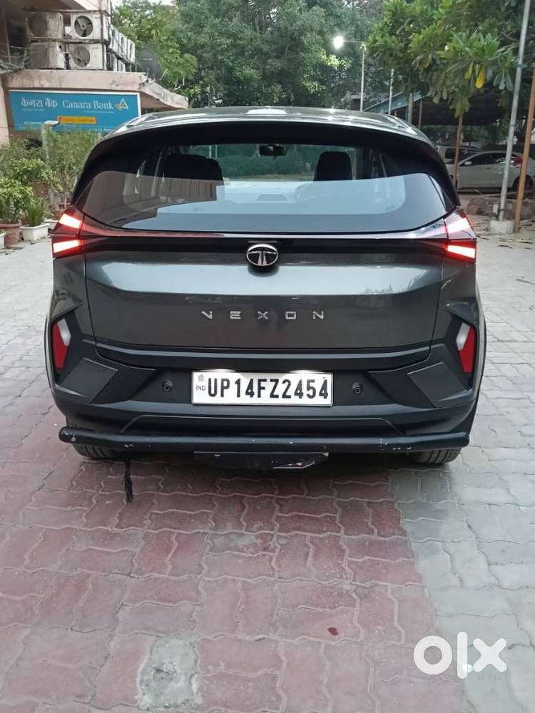 Tata Nexon Smart Plus1.2 Revotron Petrol 5 Mt, 2024, Cng & Hybrids