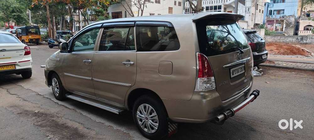 Toyota Innova 2.5 G (diesel) 8 Seater, 2007, Diesel