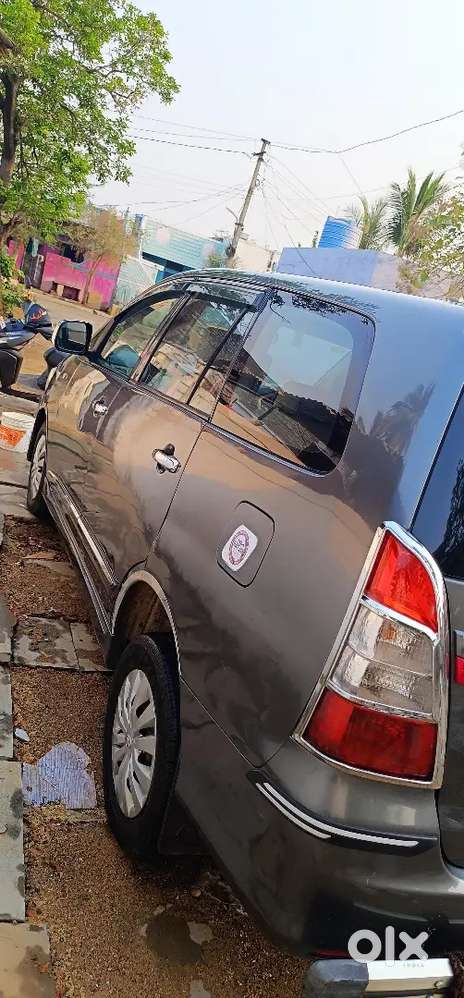 Toyota Innova 2.5 Le 2014
