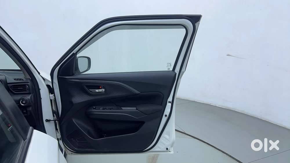 Maruti Suzuki Swift Vxi Optional, 2024, Petrol