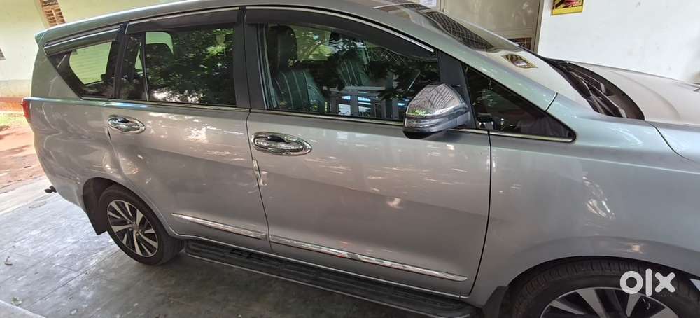 Toyota Innova Crysta Zx Top Model  Diesel  Genuine Sale