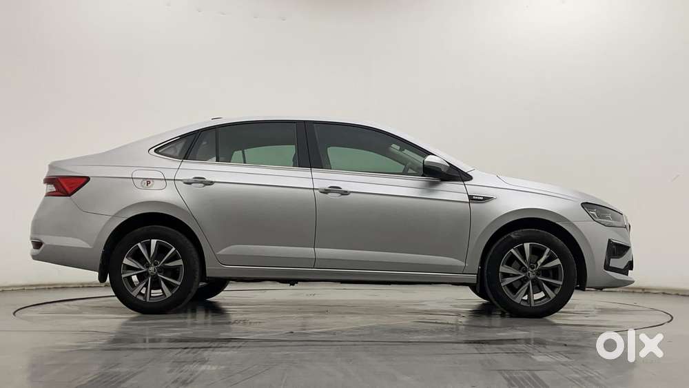 Skoda Slavia Style 1.0l Tsi At, 2022, Petrol