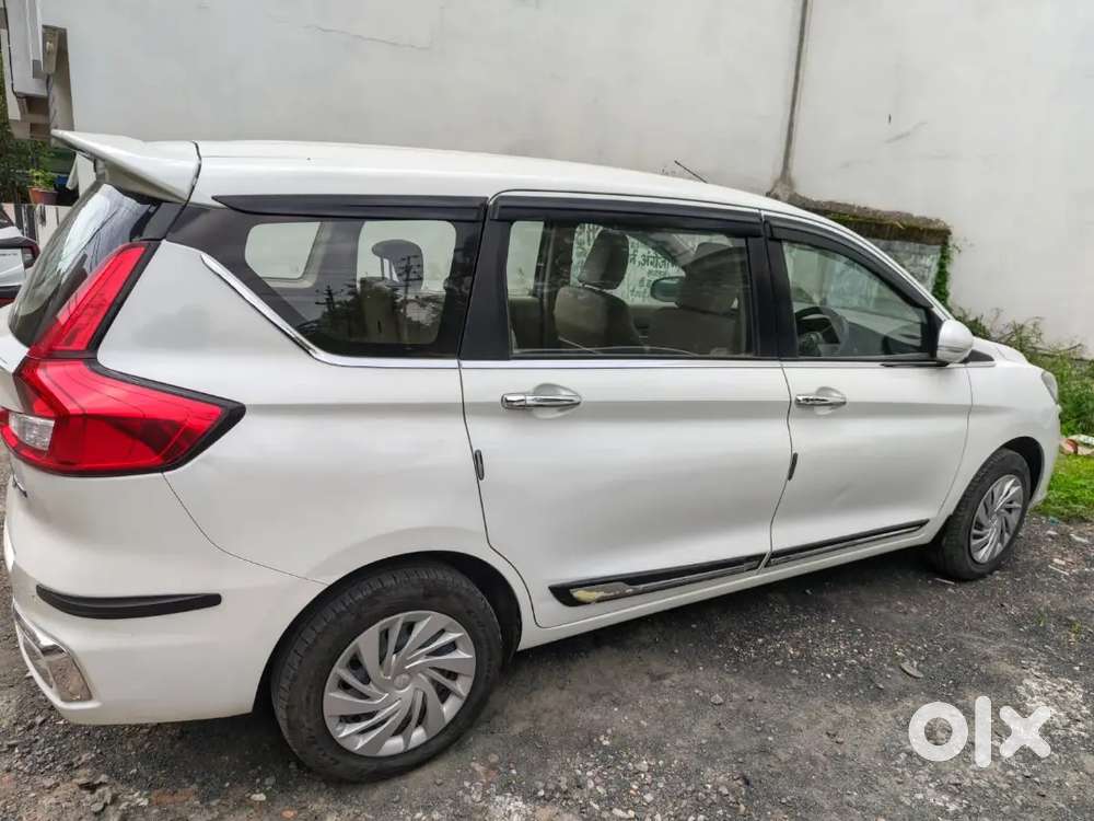 Maruti Suzuki Ertiga Vxi 2024