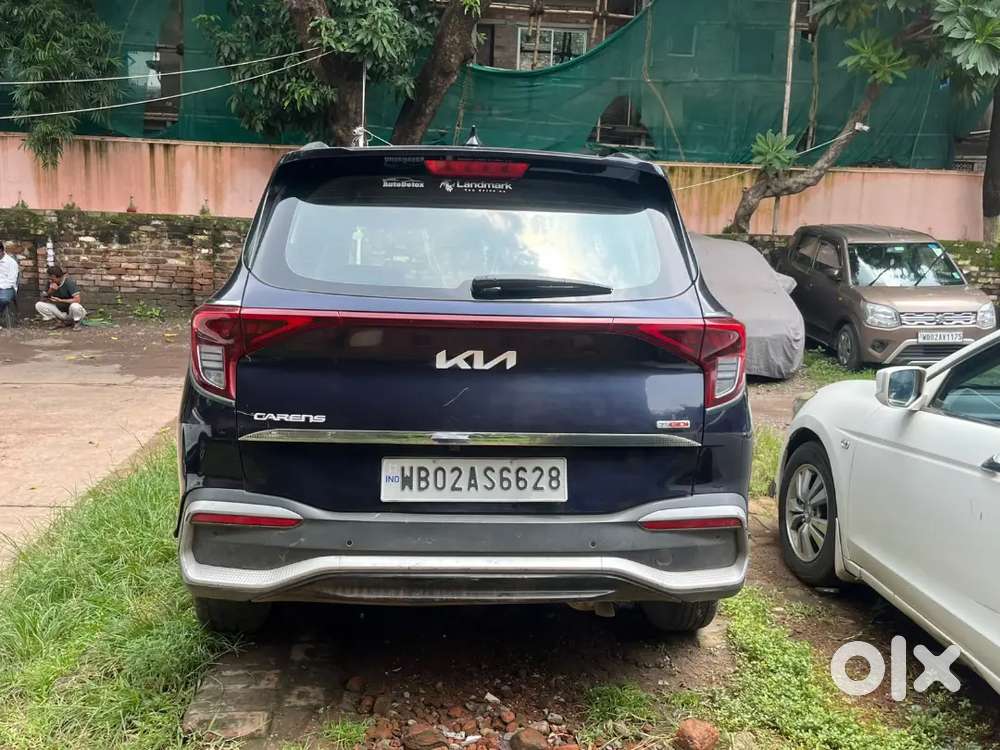 Kia Carens 2022 Petrol Manual Luxury