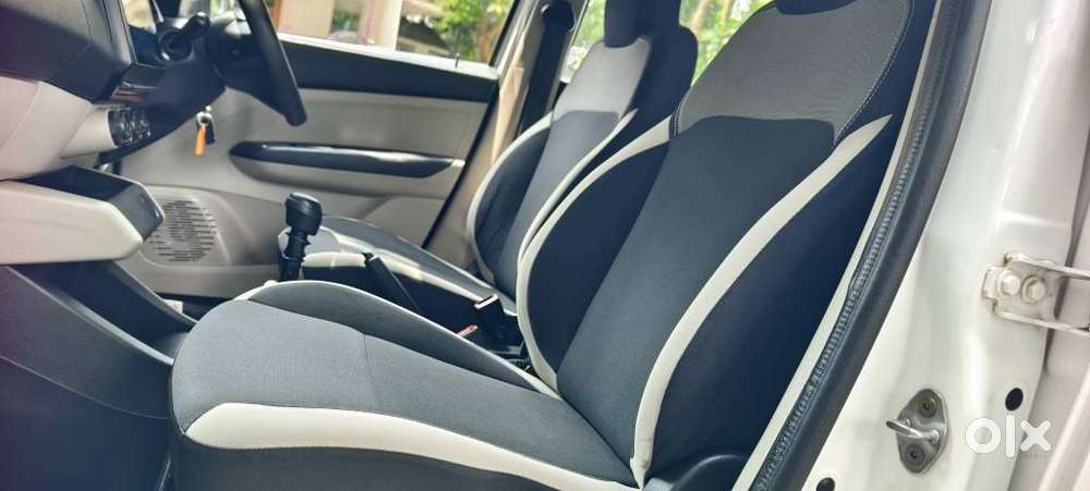 Renault Triber Rxl, 2023, Petrol