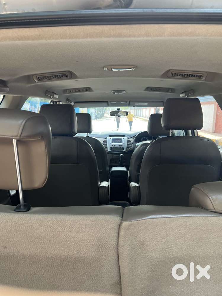 Toyota Innova 2.5 Zx 7 Str Bs-iv, 2015, Diesel