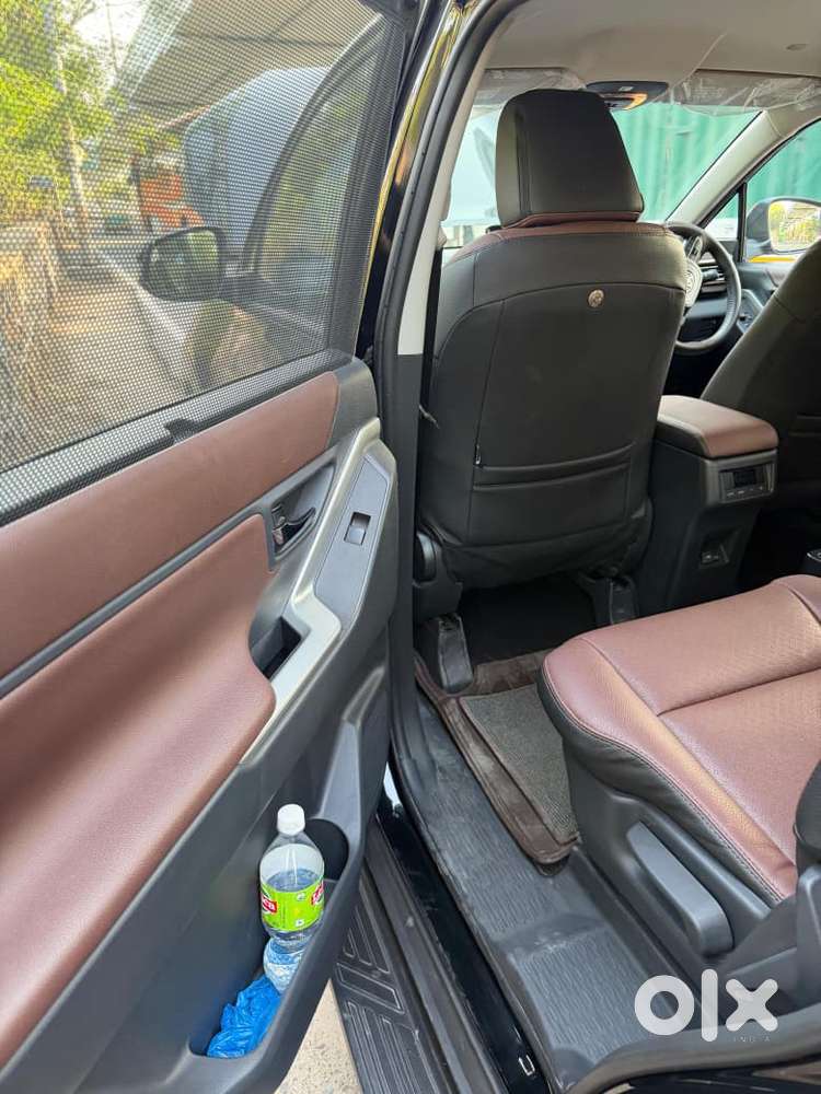 Toyota Innova Hycross, 2026, Petrol