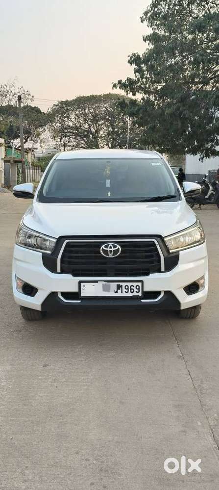 Toyota Innova Crysta 2.4 G Mt 7 Str, 2024, Diesel