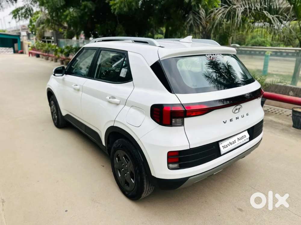 Hyundai Venue 1.5 S (o) Crdi, 2024, Diesel