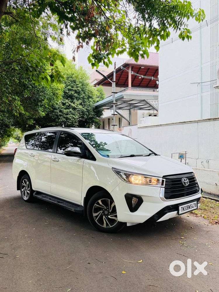Toyota Innova Crysta 2.4 Gx 8 Str, 2022, Diesel