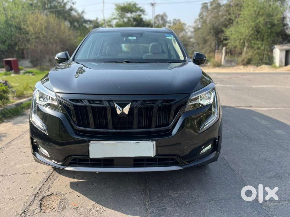 Mahindra Xuv700 2.0 Ax 7 Petrol At Str, 2024, Petrol