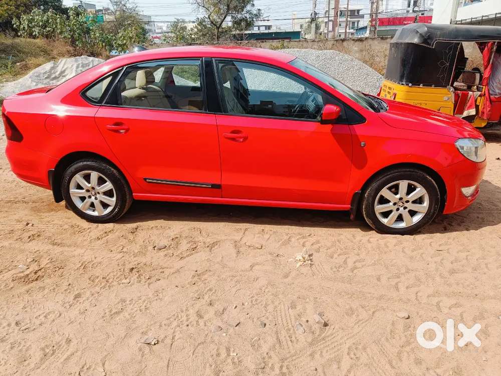 Skoda Rapid Ambition Plus -  diesel Mt, 98500 Driven, 2015 Model