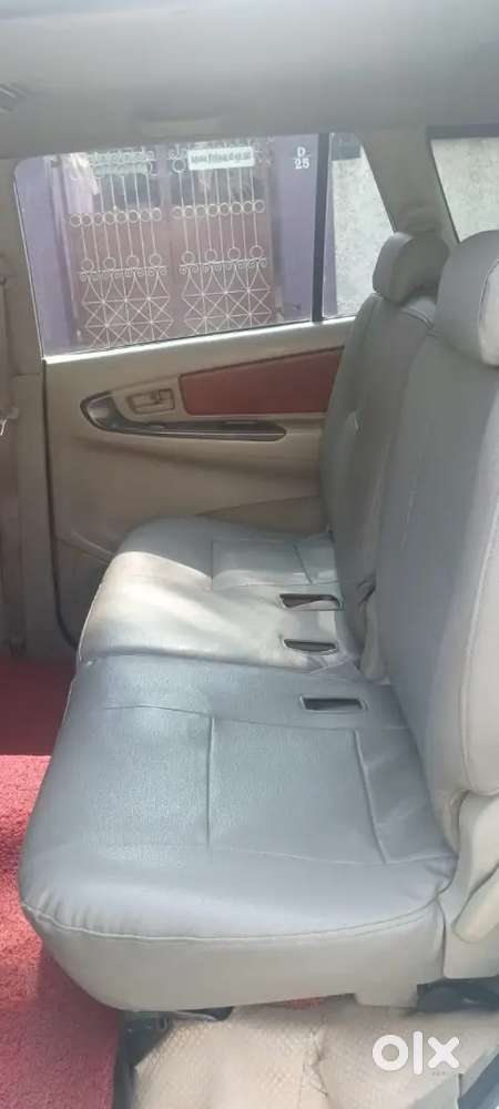 Toyota Innova 2013