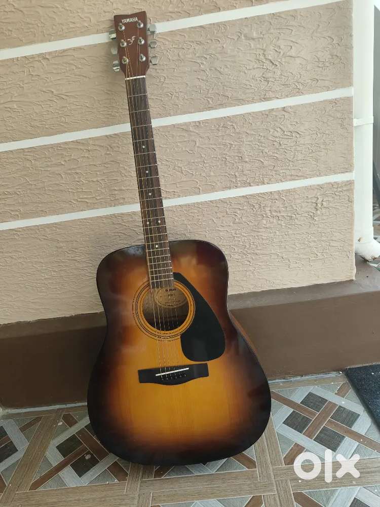 Yamaha guitar