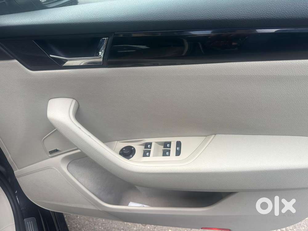 Skoda Superb 2.0 Tsi At L&k, 2017, Petrol
