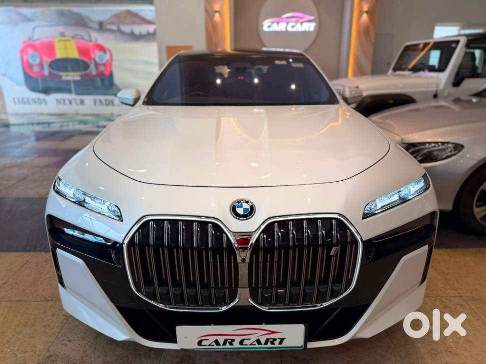Bmw I7 Xdrive60, 2023, Electric
