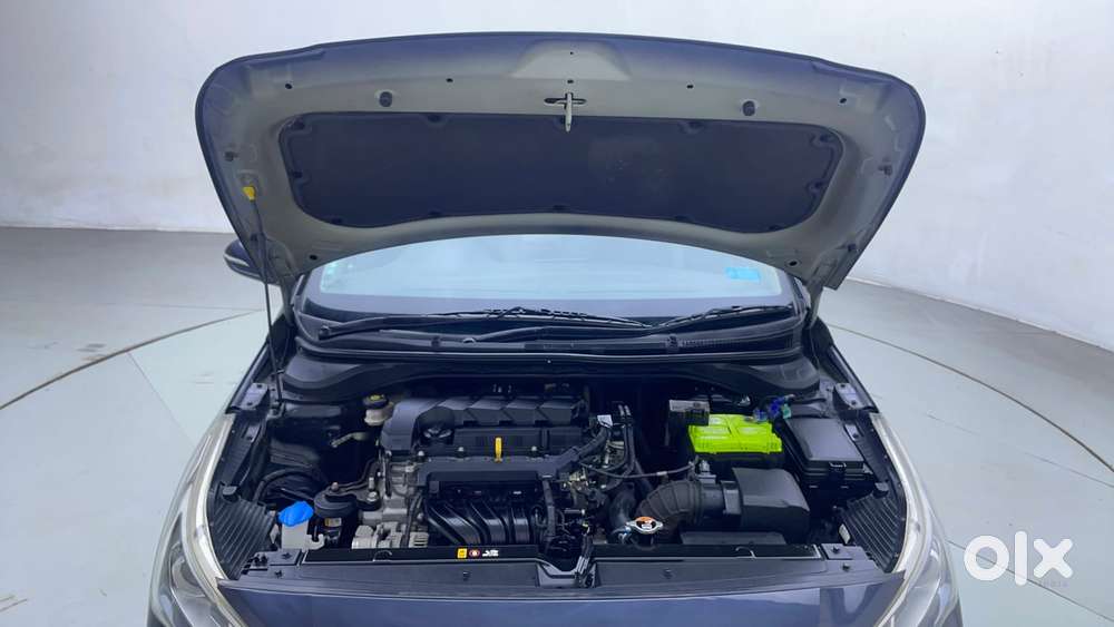 Hyundai Verna 1.5 Sx Ivt, 2022, Petrol
