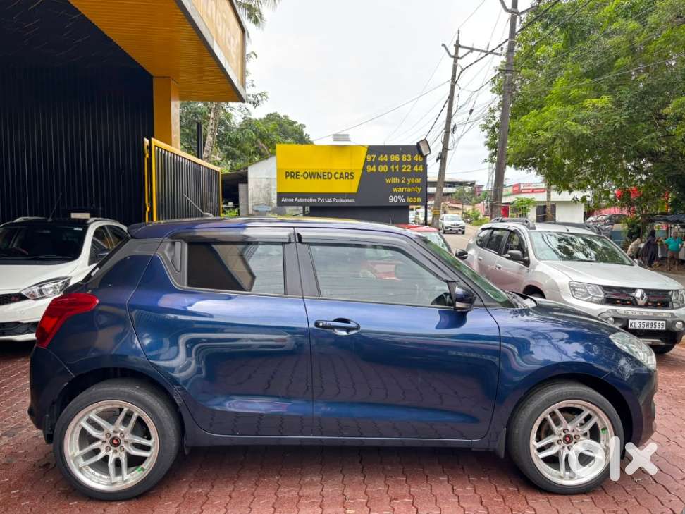 Maruti Suzuki Swift 1.3 Zxi, 2023, Petrol