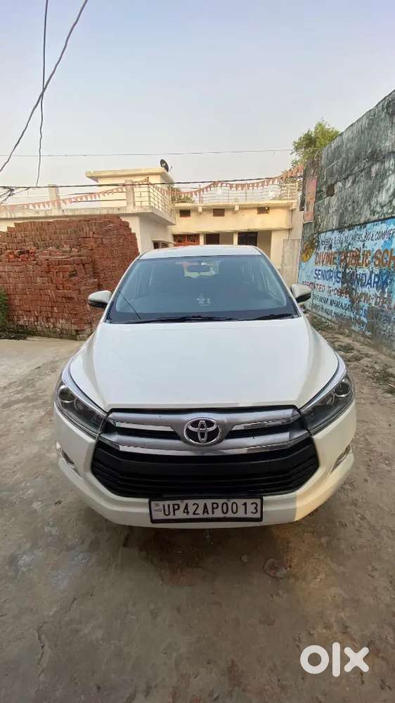 Toyota Innova Crysta 2017 Diesel Well Maintained