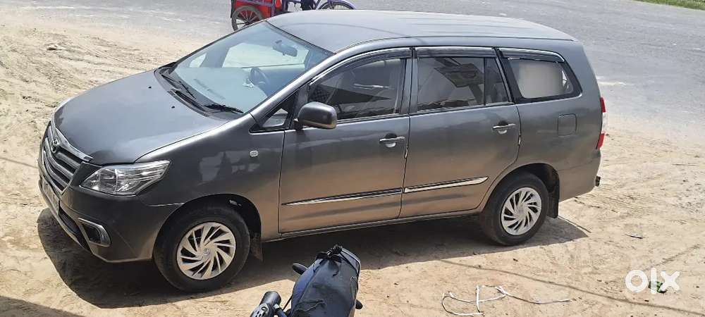 Toyota Innova 2012 Diesel 165000 Km Driven