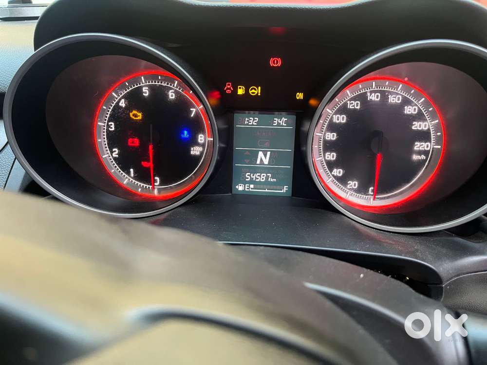 Maruti Suzuki Swift 2018 Amt Zxi, 2021, Petrol
