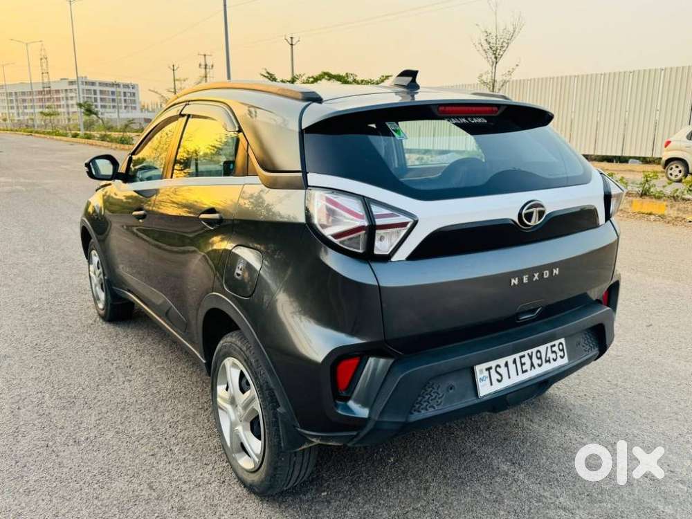 Tata Nexon 1.5 Revotorq Xm (s), 2022, Diesel
