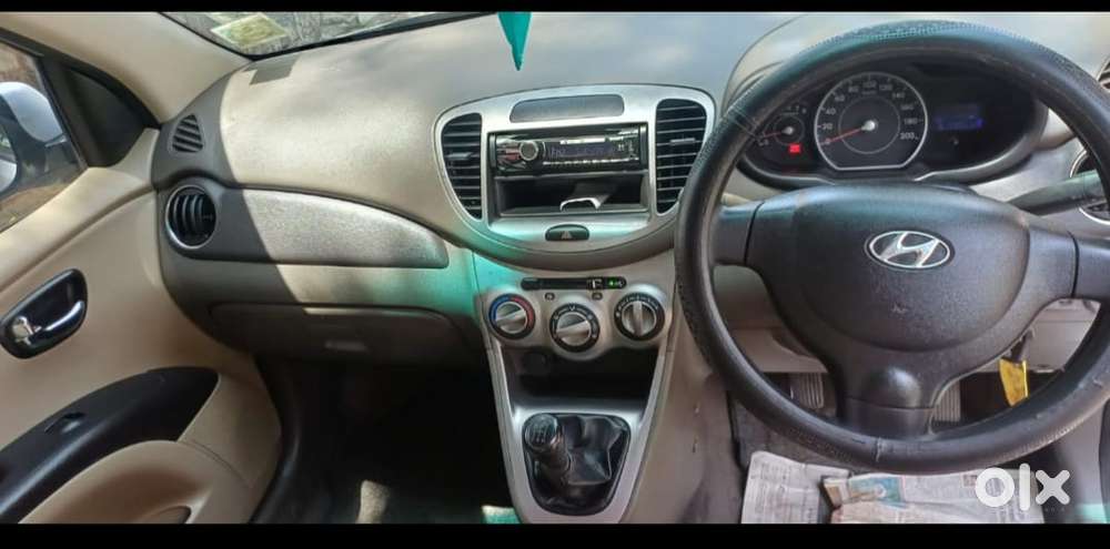 Hyundai I10 Sportz At, 2013, Petrol