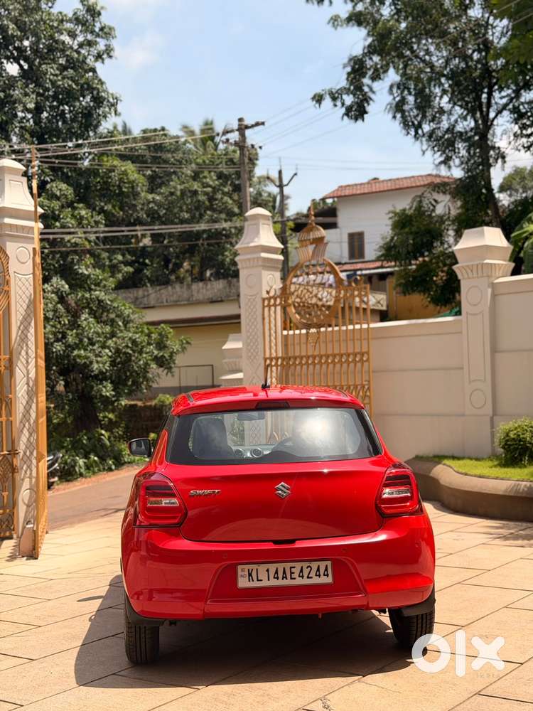 Maruti Suzuki Swift Vxi + Manual, 2024, Petrol