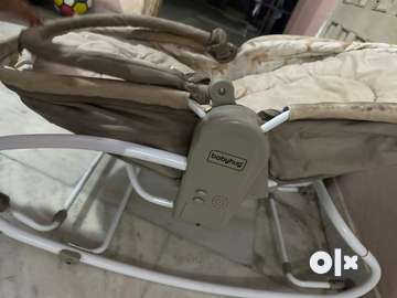 Babyhug opal 3 in 1 cozy rocker sleeper sales