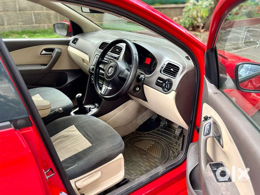 Volkswagen Vento 2010-2013 Petrol Highline, 2012, Petrol