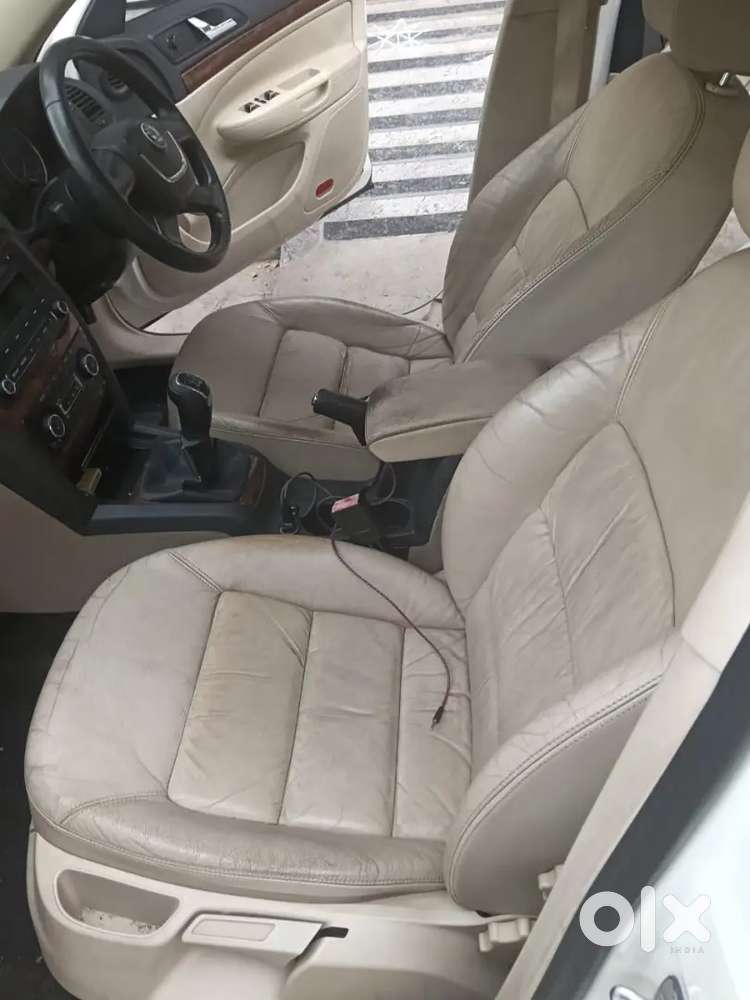 Skoda Laura Elegance 2012 Diesel Manual