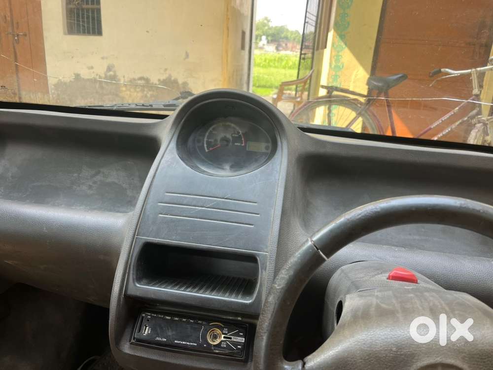 Tata Manual Petrol Car, 2011