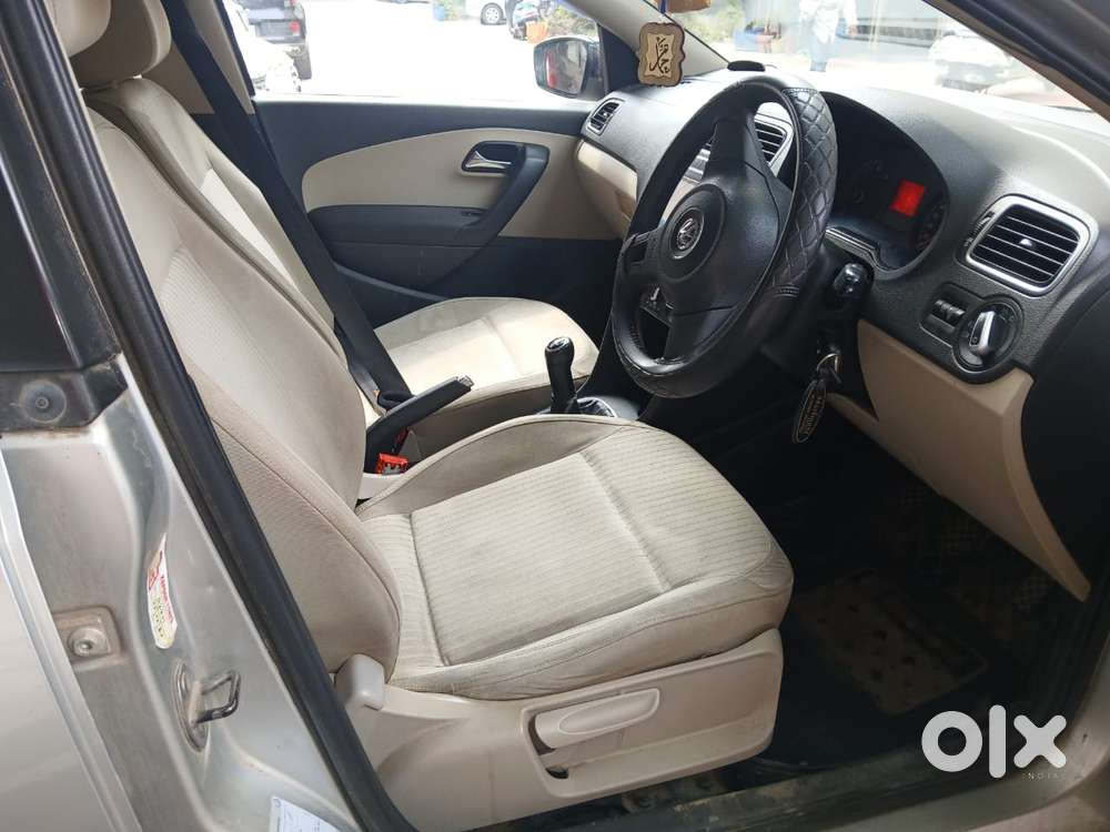 Volkswagen Polo Petrol Highline 1.2l, 2012, Petrol