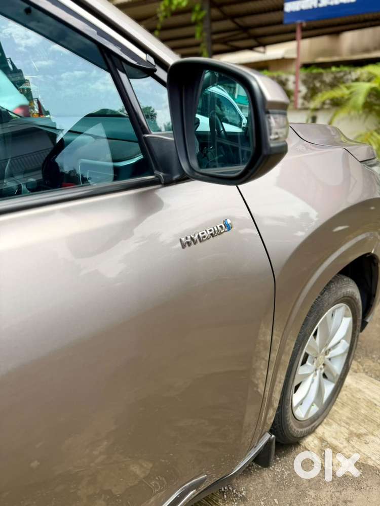 Toyota Innova Hycross 2.0 Vx Hybrid 8 Str, 2023, Petrol