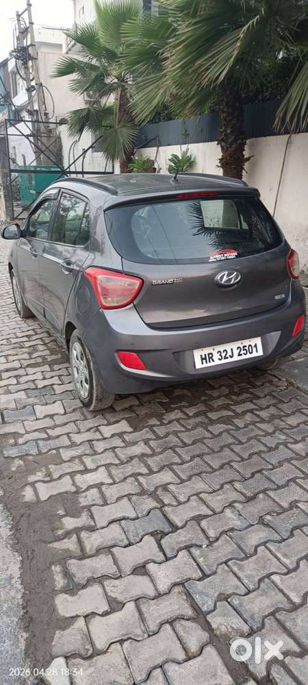 Hyundai Grand I10 2015 Petrol Well Maintained