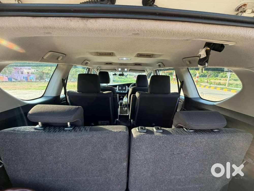 Toyota Innova Crysta 2017 Diesel 310000 Km Driven