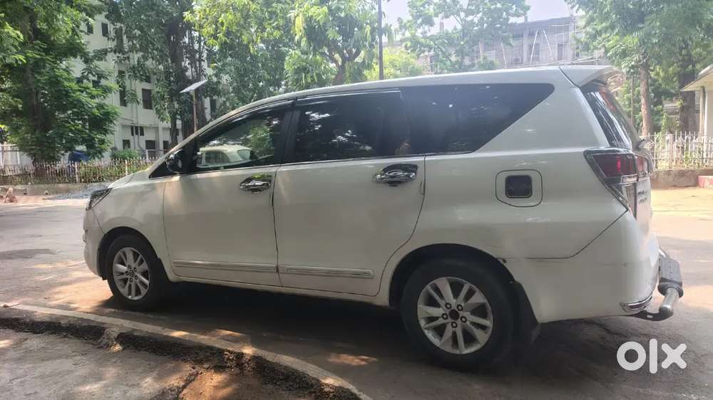 Toyota Innova Crysta 2019