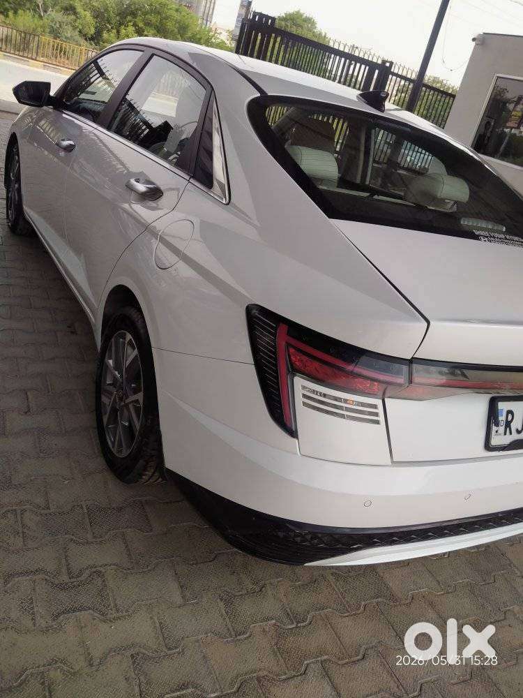 Hyundai Verna 1.5 Mpi Mt Sx (o), 2023, Petrol