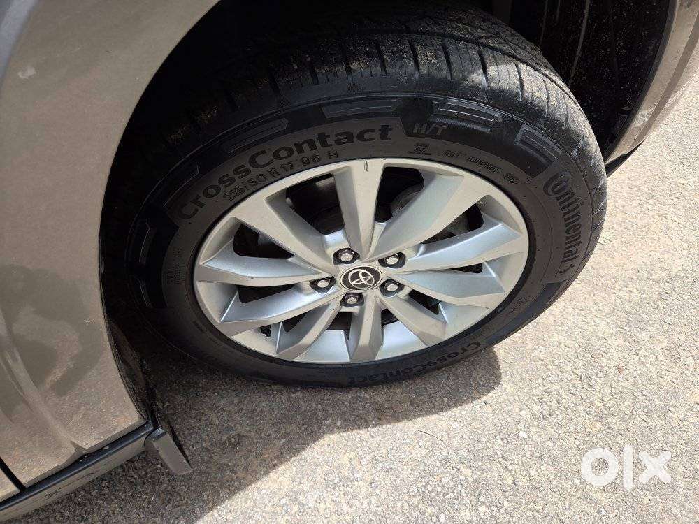 Toyota Innova Hycross 2.0 Vx Hybrid 7 Str, 2023, Petrol