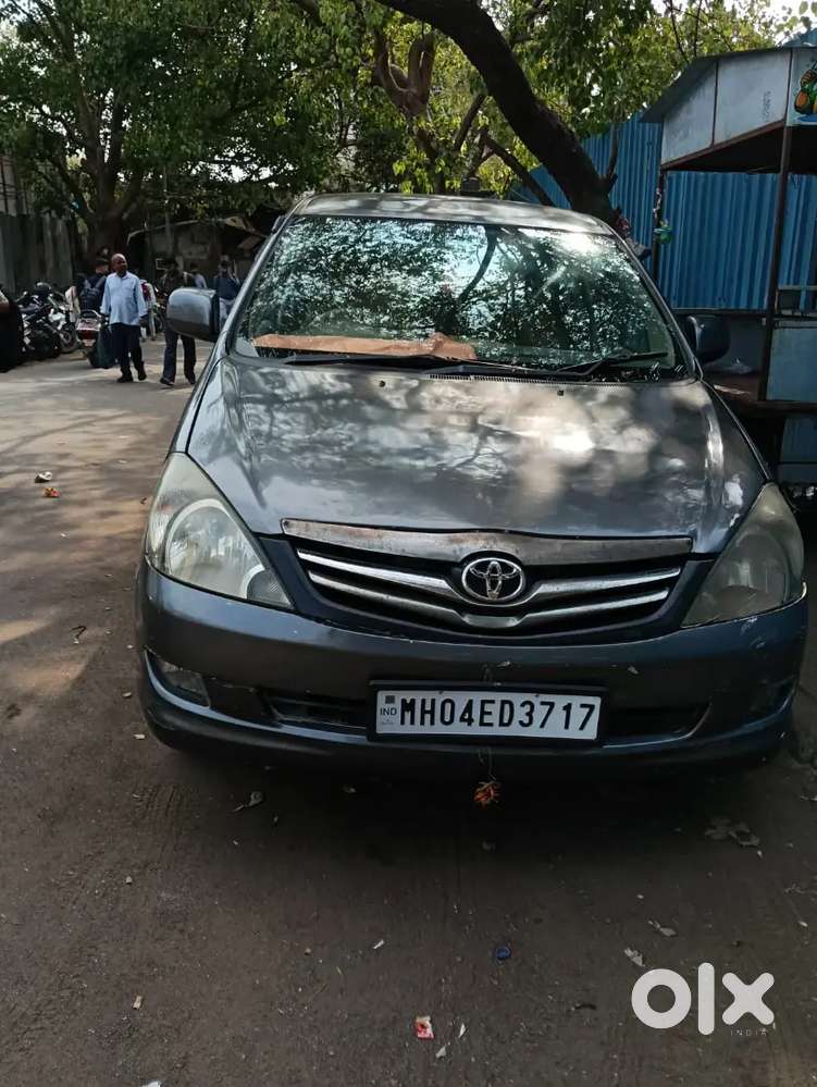 Toyota Innova 2010 Diesel 270000 Km Driven