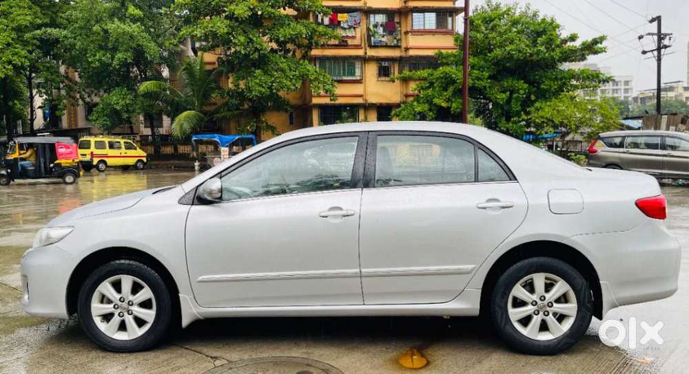 Toyota Corolla Altis [ ] 1.8 Vl At, 2012, Petrol