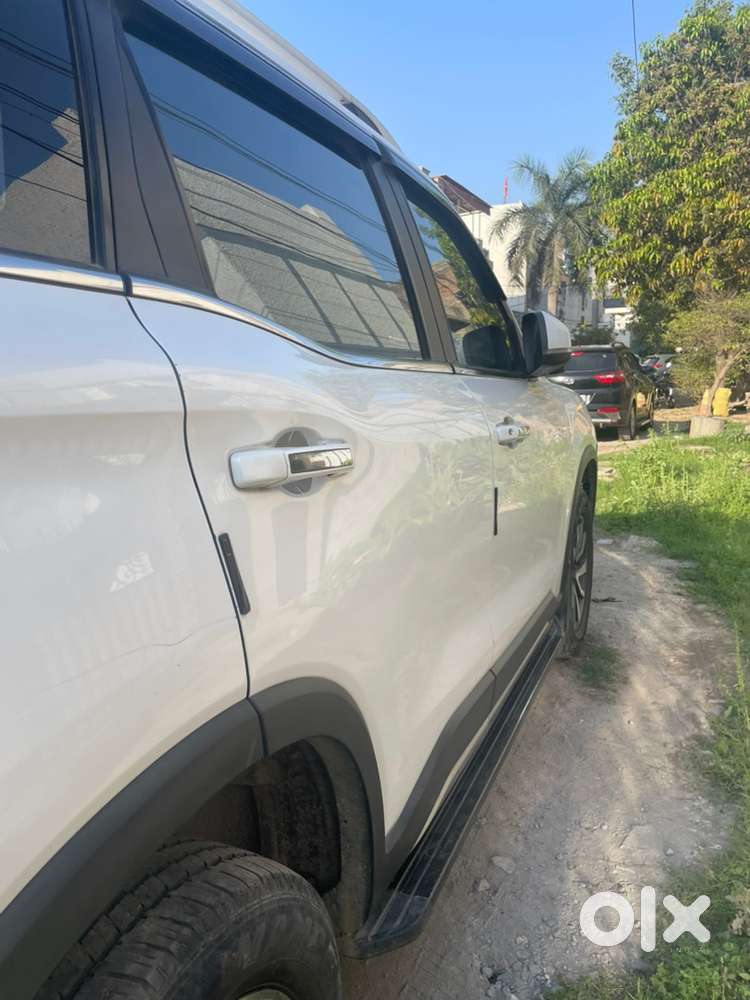 Mahindra Scorpio-n Petrol 2023 Km 41200