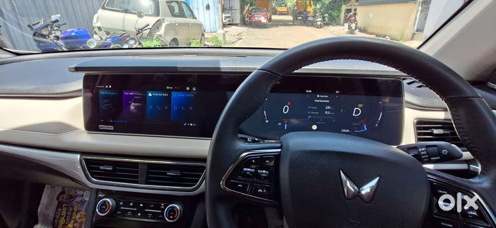 Mahindra Xuv700 2.2 Ax 7 Diesel At Str, 2024, Diesel