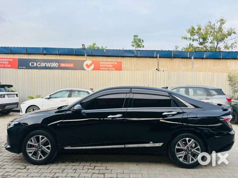 Hyundai Verna 1.5 Mpi Mt Sx (o), 2023, Petrol