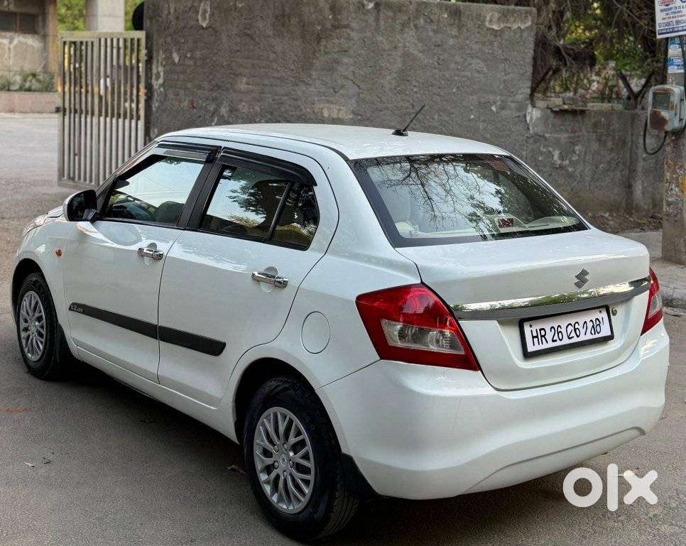 Maruti Suzuki Swift Dzire Lxi Option, 2017, Cng & Hybrids