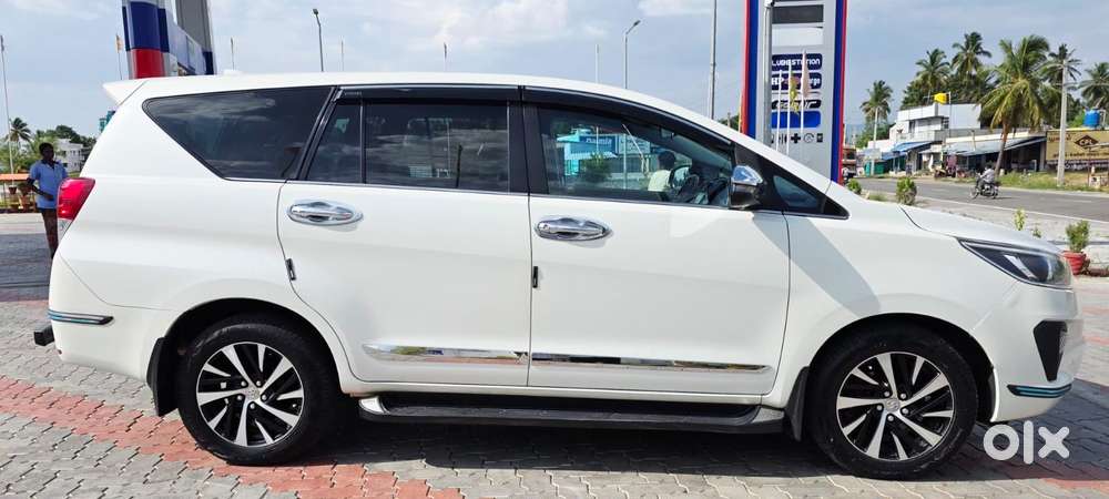 Toyota Innova Crysta 2.8z Automatic, 2021, Diesel