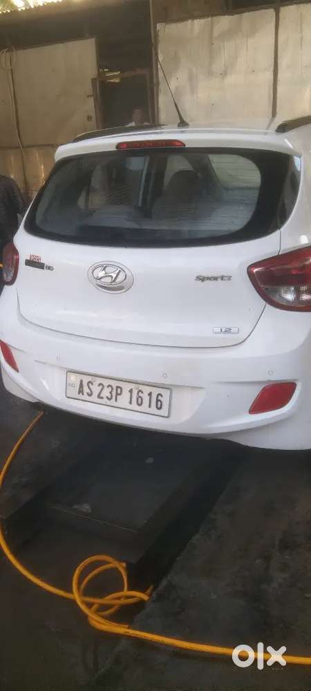 Hyundai I10 Sportz 2016 Petrol
