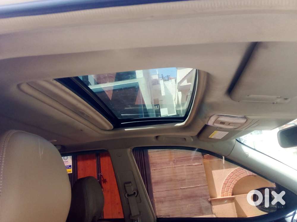 Mahindra XUV500 W10 2WD, 2016, Diesel